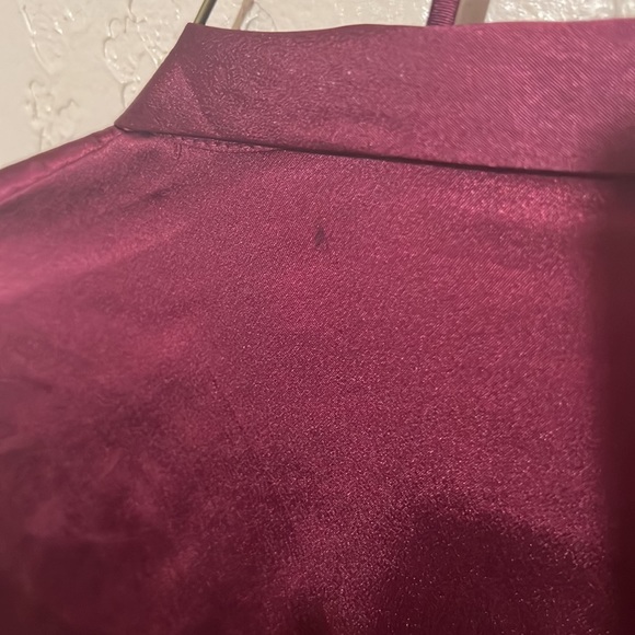 Victoria’s Secret silk robe - Picture 5 of 5